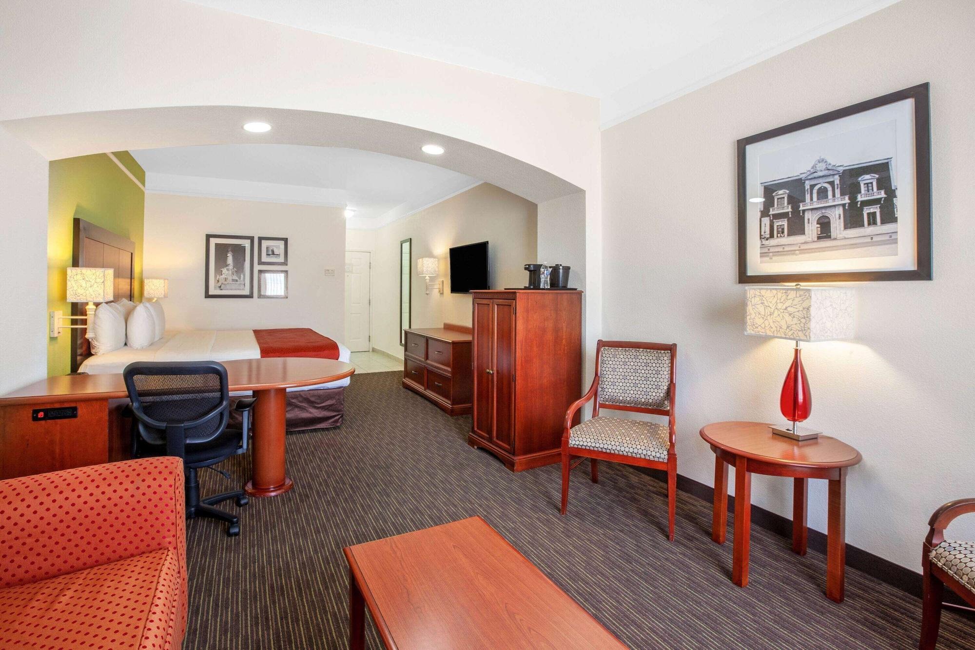 Hotel La Quinta By Wyndham Cd Juarez Near Us Consulate Extérieur photo