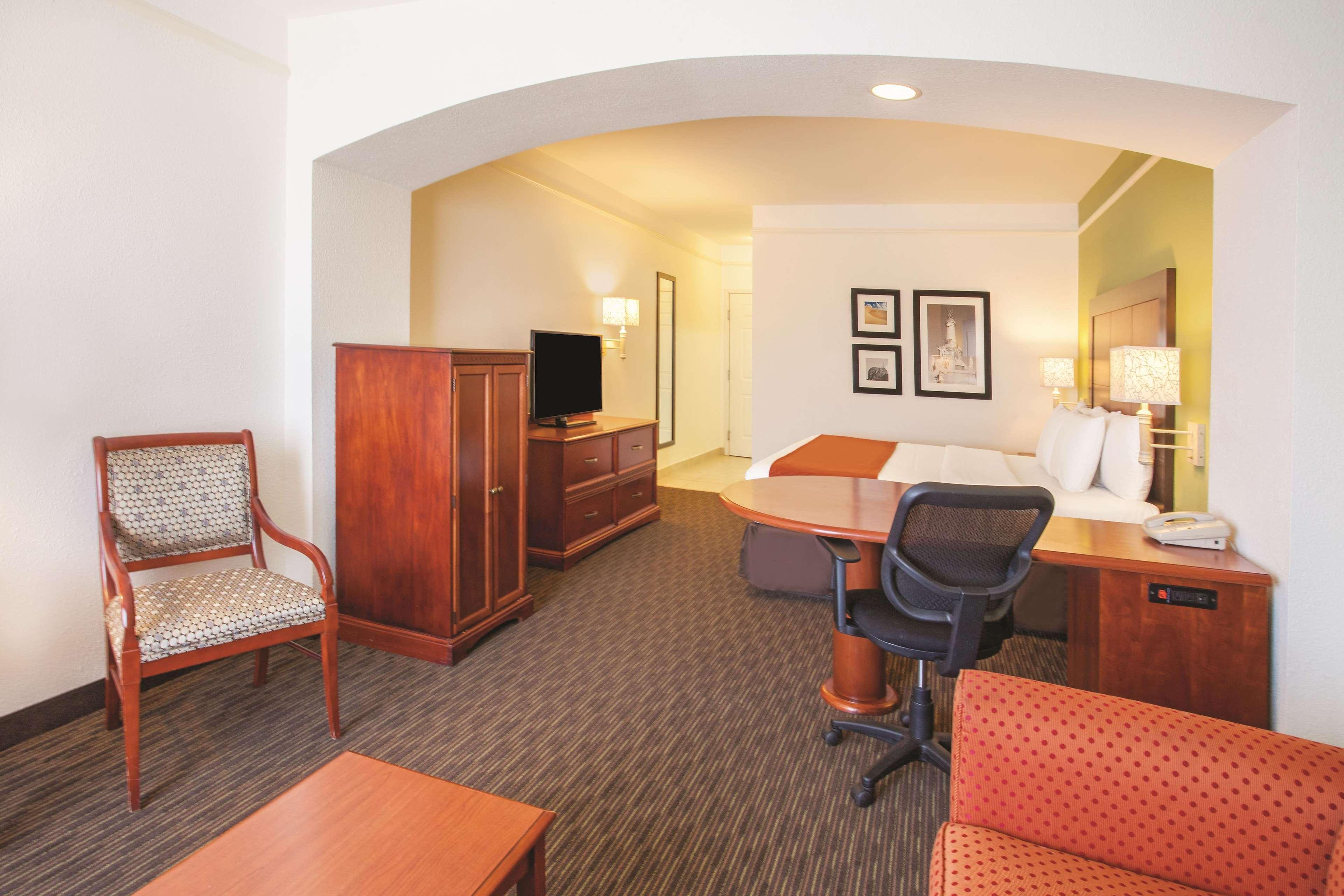 Hotel La Quinta By Wyndham Cd Juarez Near Us Consulate Extérieur photo